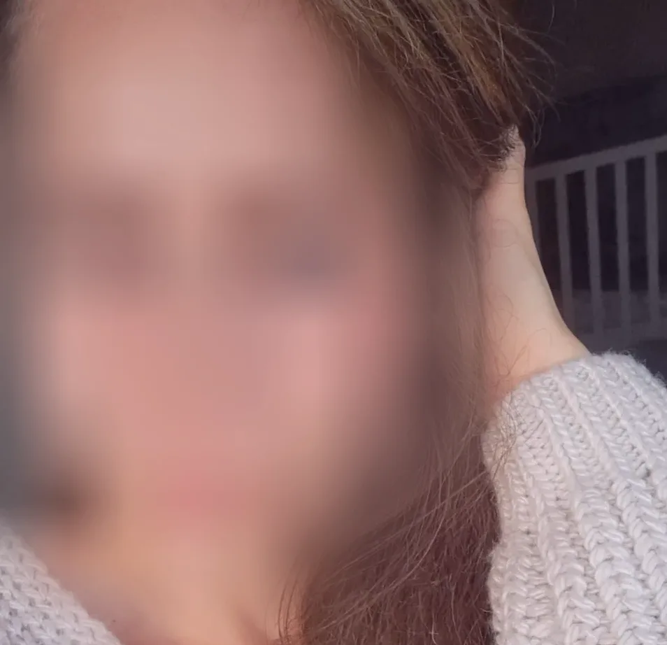 Andrea, 31