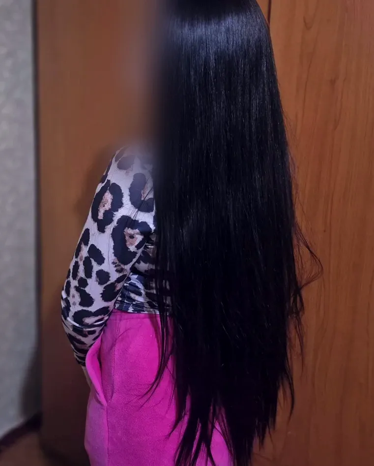 Laura, 28
